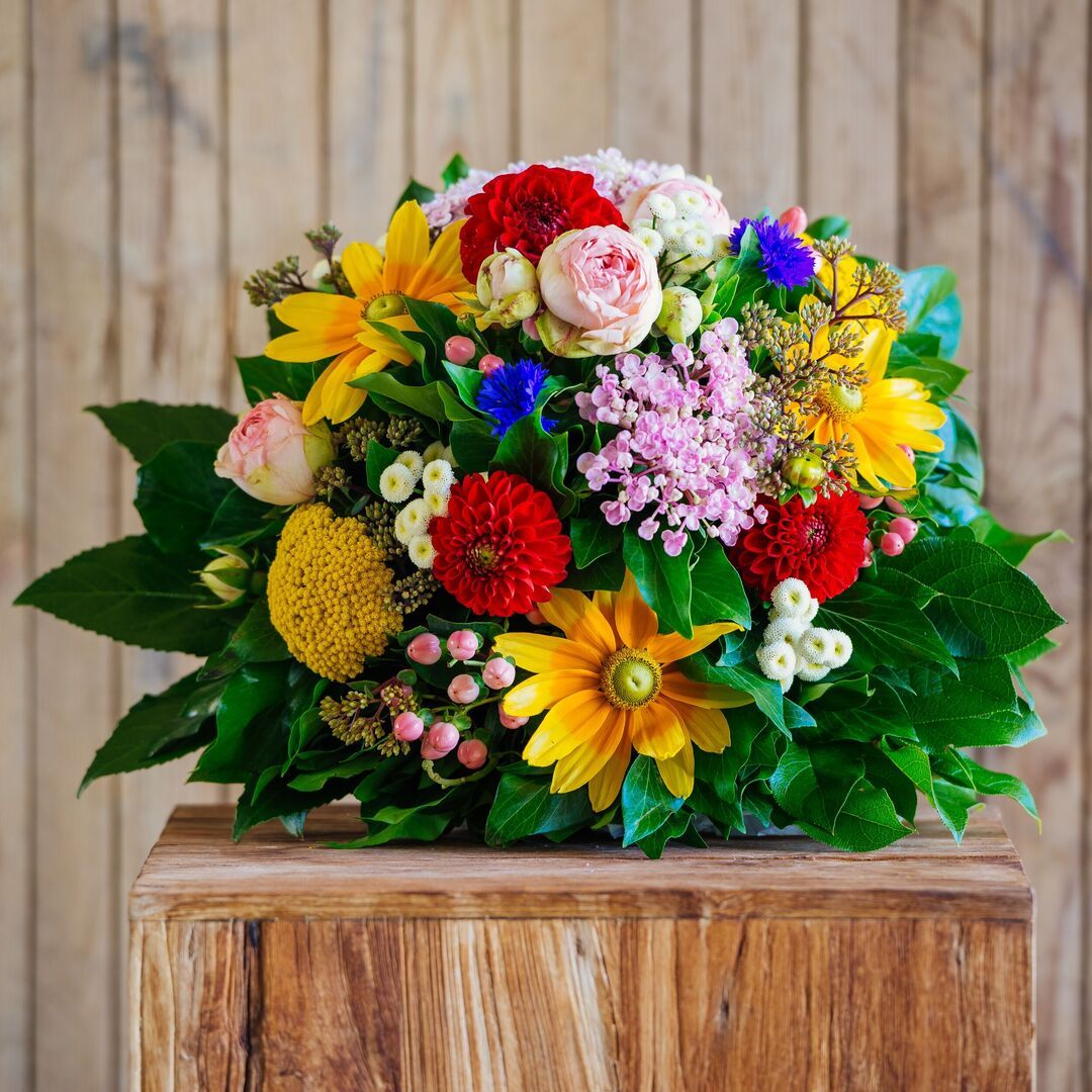 Saisonstrauß kräftig bunt